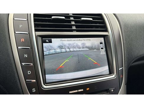 Used 2016 Lincoln MKX Reserve w/ Climate Package image 18