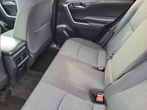 Used 2025 Toyota RAV4 XLE image 10