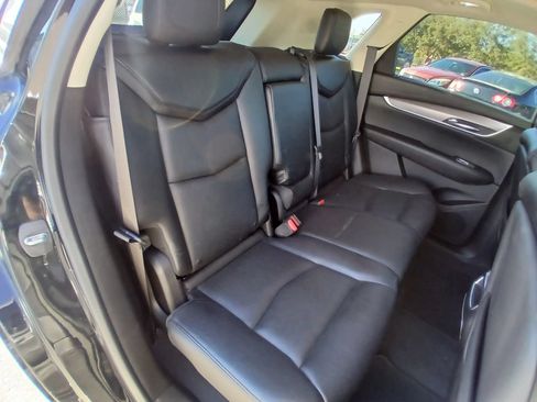 Used 2017 Cadillac XT5 Luxury w/ Driver Awareness Package FWD image 17