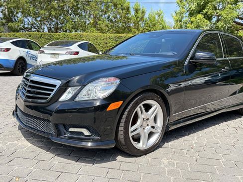 Used 2010 Mercedes-Benz E 550 Sedan image 2