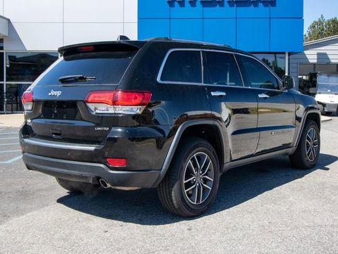Used 2022 Jeep Grand Cherokee Limited image 17