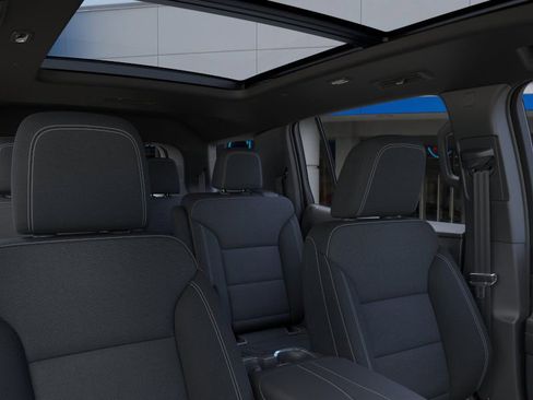 New 2026 Chevrolet Traverse LT w/ Sun and Wheel Package image 24