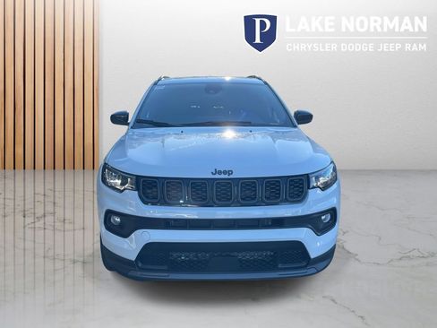 New 2026 Jeep Compass Latitude image 3