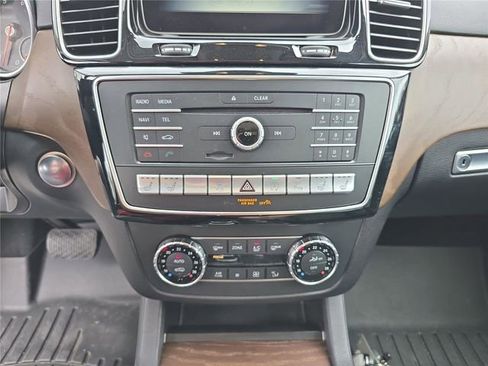 Used 2019 Mercedes-Benz GLS 550 4MATIC image 29