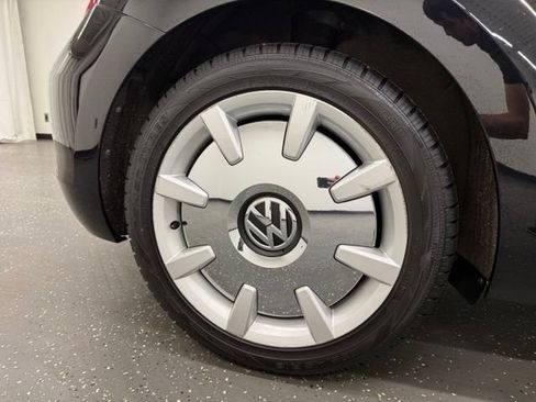 Used 2019 Volkswagen Beetle 2.0T SE w/ SE Premium Package FWD image 21