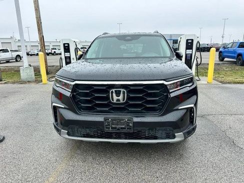 Used 2023 Honda Pilot Elite image 2