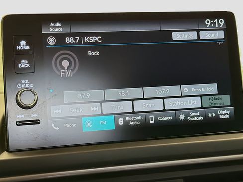 Used 2024 Honda Pilot EX-L image 9