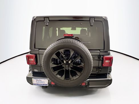Used 2021 Jeep Wrangler Unlimited Sahara AWD/4WD image 6
