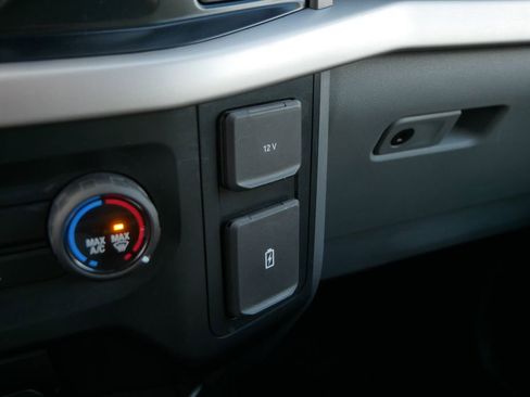 Used 2022 Ford F150 XLT w/ Trailer Tow Package image 24