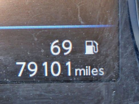 Used 2020 Nissan Rogue SV image 29