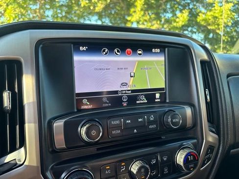 Used 2016 GMC Sierra 2500 Denali w/ Duramax Plus Package AWD/4WD image 27