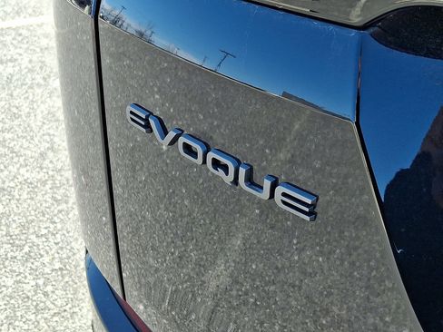 Used 2026 Land Rover Range Rover Evoque S image 30