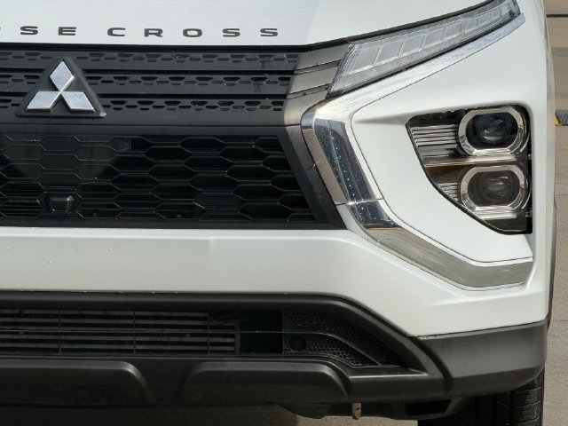 Used 2024 Mitsubishi Eclipse Cross LE AWD/4WD image 4