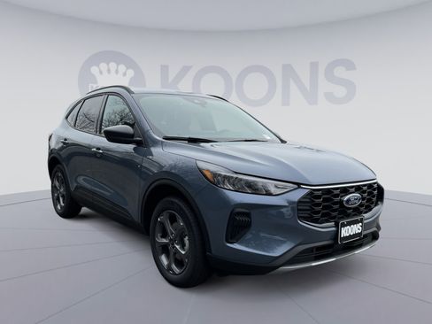 New 2025 Ford Escape ST-Line w/ Tech Pack #1 image 10