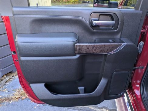 Used 2022 GMC Sierra 3500 Denali image 29