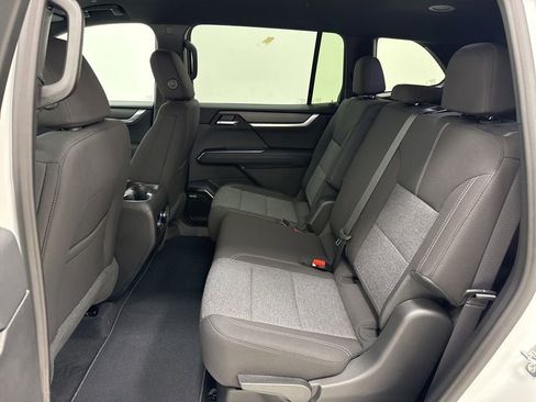 New 2026 GMC Acadia Elevation image 18