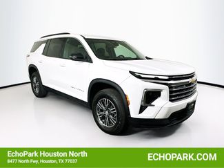 Used 2025 Chevrolet Traverse LT FWD video 1