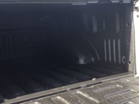 Used 2019 Ford F150 XLT image 10