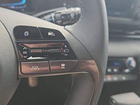 New 2026 Hyundai Elantra SEL Sport Premium FWD image 25