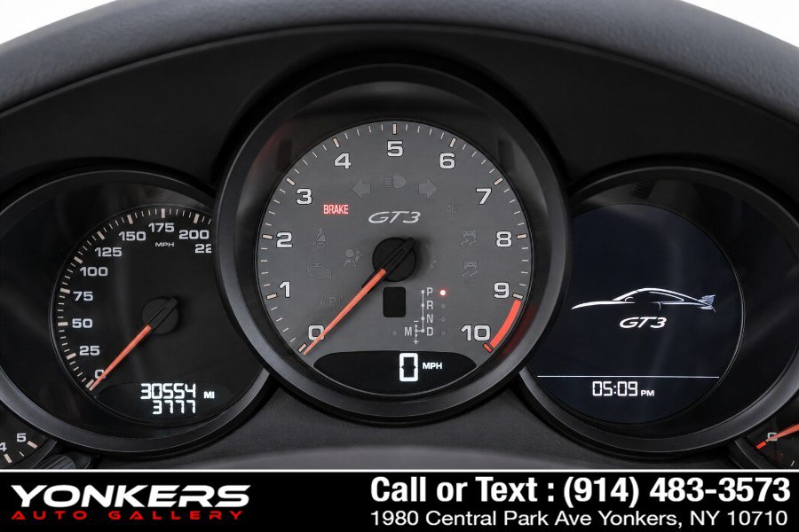 Used 2014 Porsche 911 GT3 RWD image 18