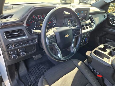 Used 2023 Chevrolet Suburban LS image 16