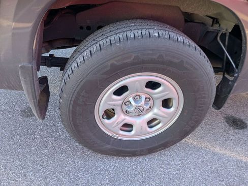 Used 2024 Nissan Frontier S w/ Technology Package image 11