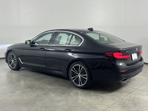 Certified 2023 BMW 530i xDrive w/ Premium Package AWD/4WD image 5