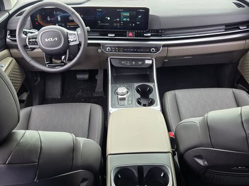 New 2026 Kia Carnival LXS FWD image 10