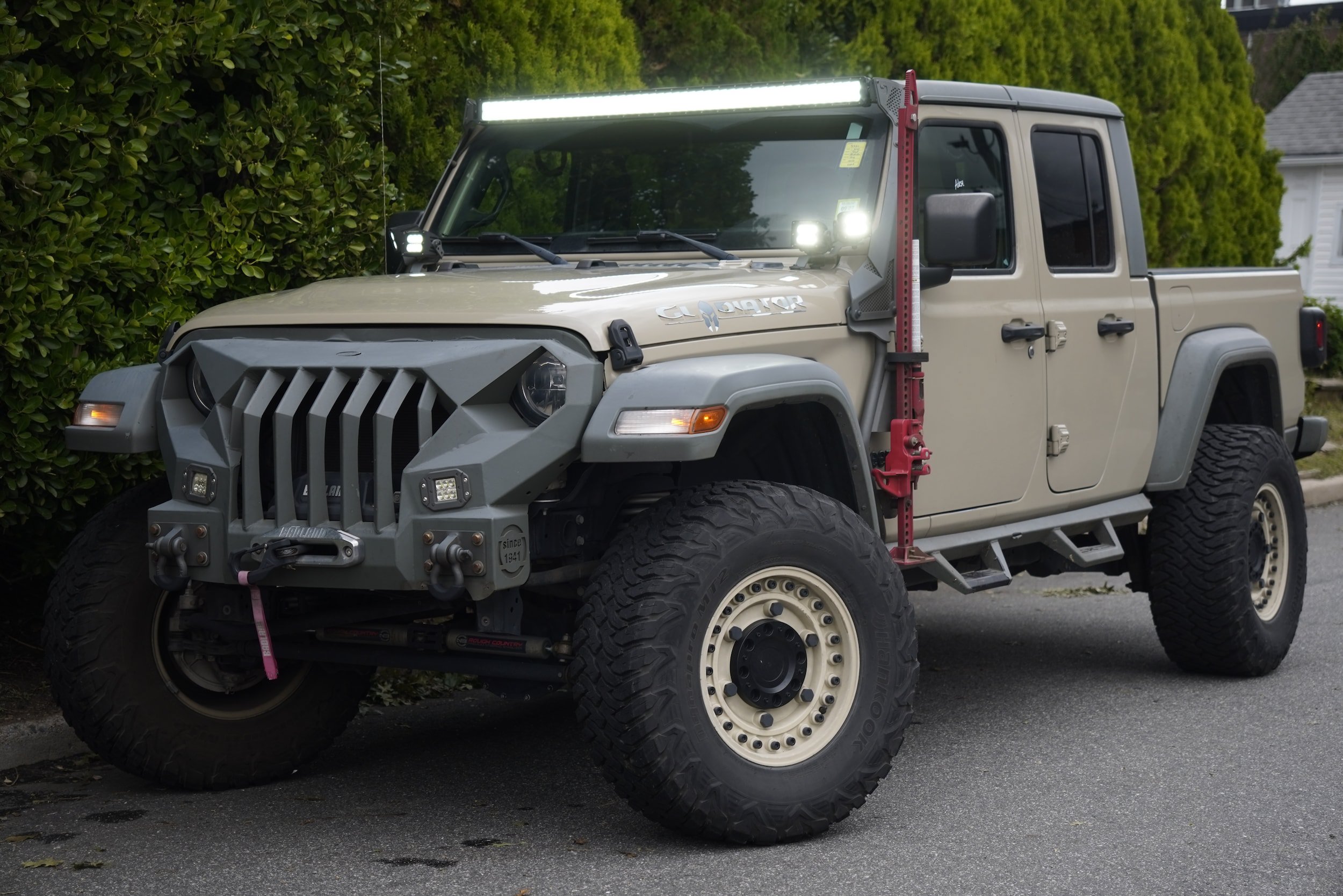 Used 2020 Jeep Gladiator Sport w/ Quick Order Package 24S AWD/4WD image 2