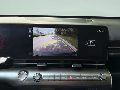 Used 2025 Hyundai Kona SEL FWD image 17