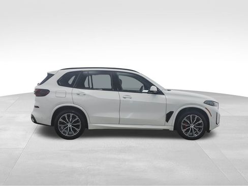 Used 2026 BMW X5 xDrive40i w/ M Sport Package image 6