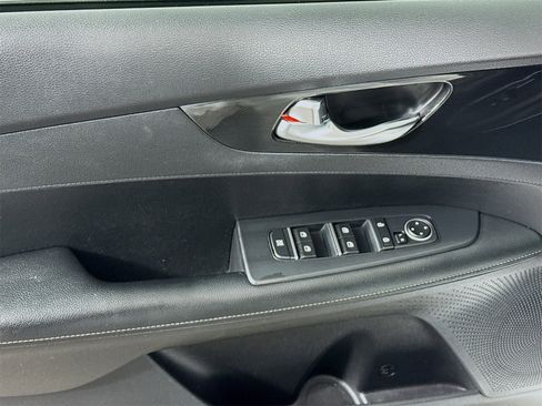 Used 2021 Kia Forte GT-Line w/ GT-Line Premium Package image 15