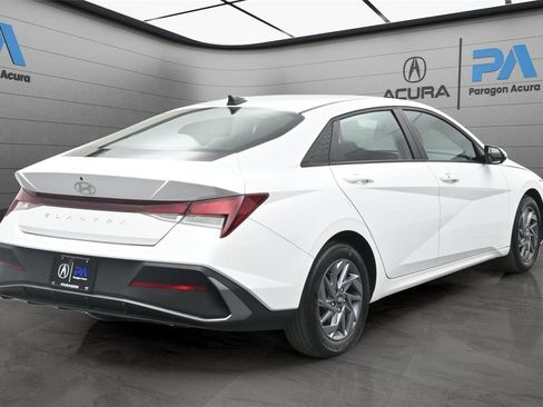 Used 2024 Hyundai Elantra SEL image 26
