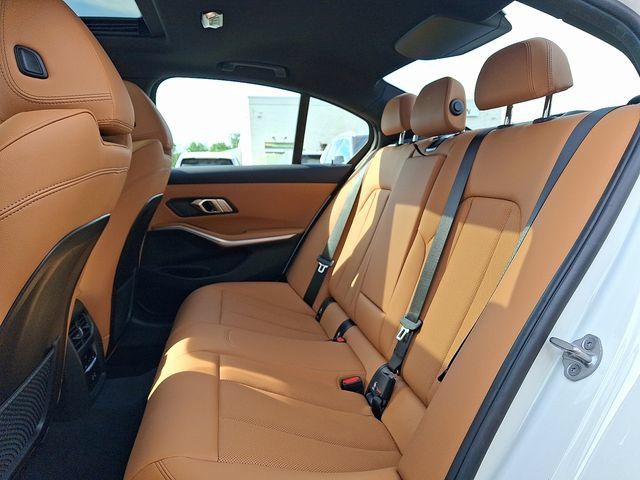 Certified 2023 BMW 330i xDrive Sedan w/ Driving Assistance Package AWD/4WD image 10