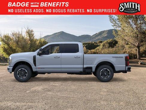New 2026 Ford F250 Platinum w/ Tremor Off-Road Package AWD/4WD image 4