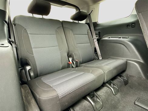 Used 2021 GMC Acadia SLE image 28