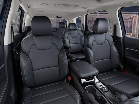 New 2025 Kia Telluride S FWD image 15