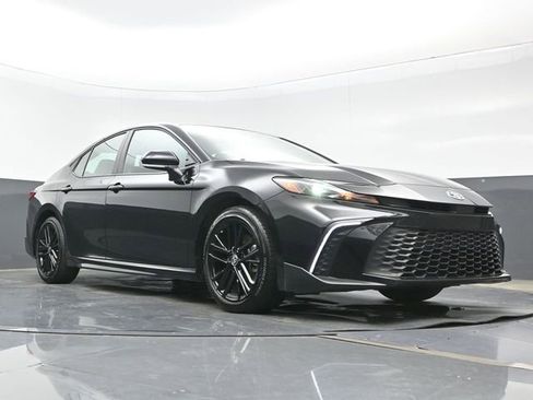 Used 2026 Toyota Camry SE w/ Multimedia Upgrade Package FWD image 26