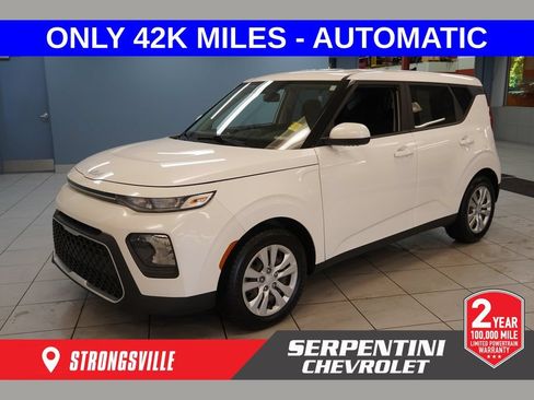 Used 2022 Kia Soul LX FWD image 1