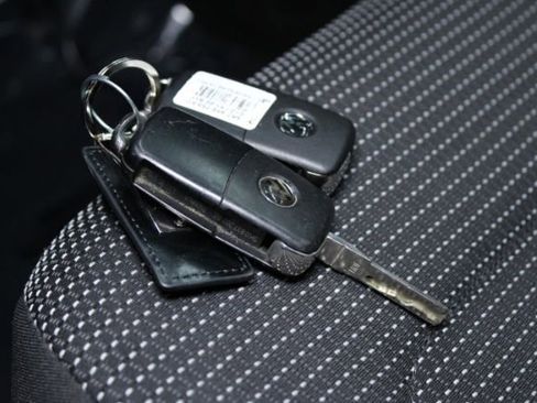 Used 2016 Volkswagen Passat 1.8T S image 14