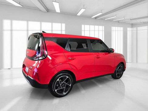 Used 2023 Kia Soul EX FWD image 8