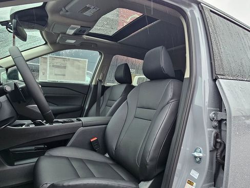 New 2026 Nissan Rogue SV image 18