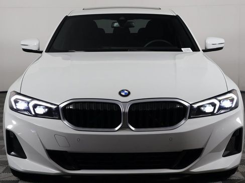 Used 2024 BMW 330i Sedan w/ Convenience Package RWD image 2