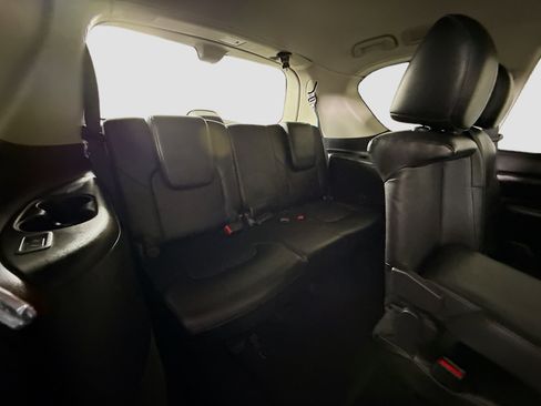 Used 2024 INFINITI QX80 Luxe image 41