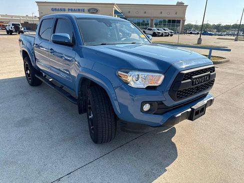 Used 2019 Toyota Tacoma SR5 RWD image 18