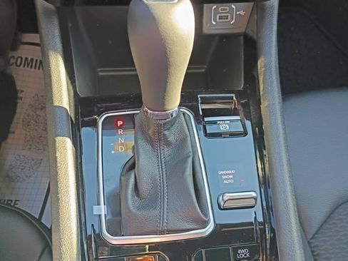 New 2026 Jeep Compass Latitude AWD/4WD image 12