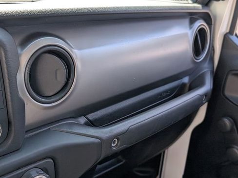 Used 2021 Jeep Gladiator Sport w/ Trailer Tow Package image 27