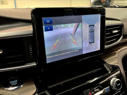 Used 2022 Ford Explorer Limited w/ Equipment Group 301A image 22