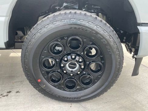 New 2026 Ford F250 XLT w/ XLT Premium Package image 32