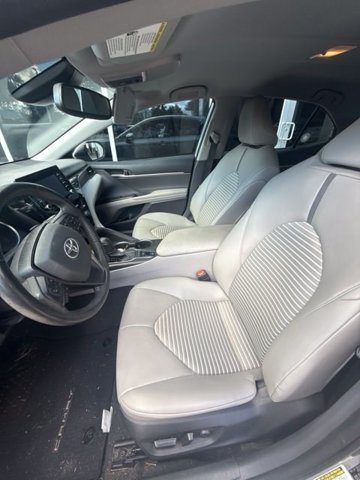 Used 2023 Toyota Camry SE w/ Convenience Package AWD/4WD image 8